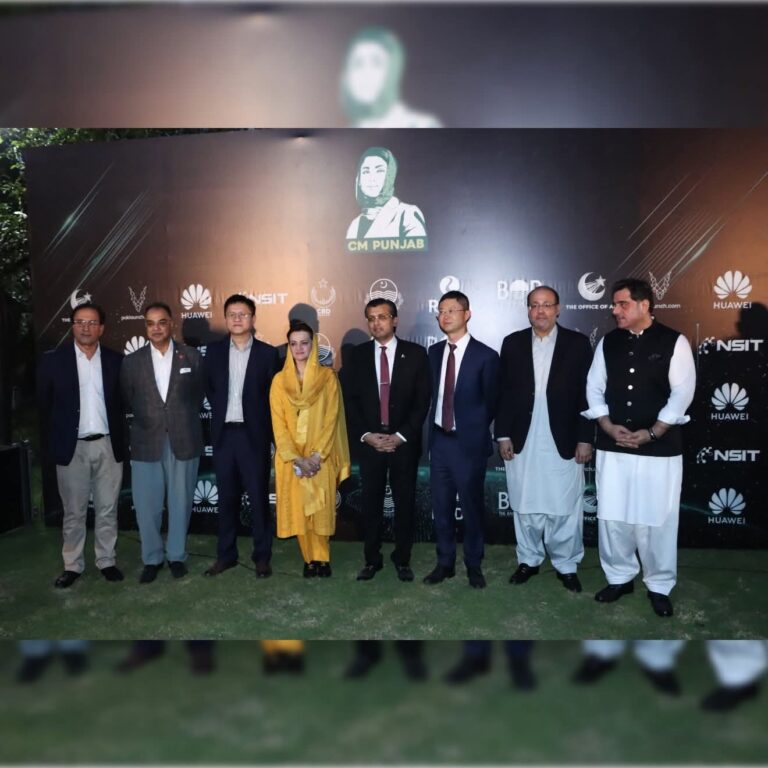 پاکستان مسلم لیگ  اراکین اسٹاک ایکسچینج کا دورہ